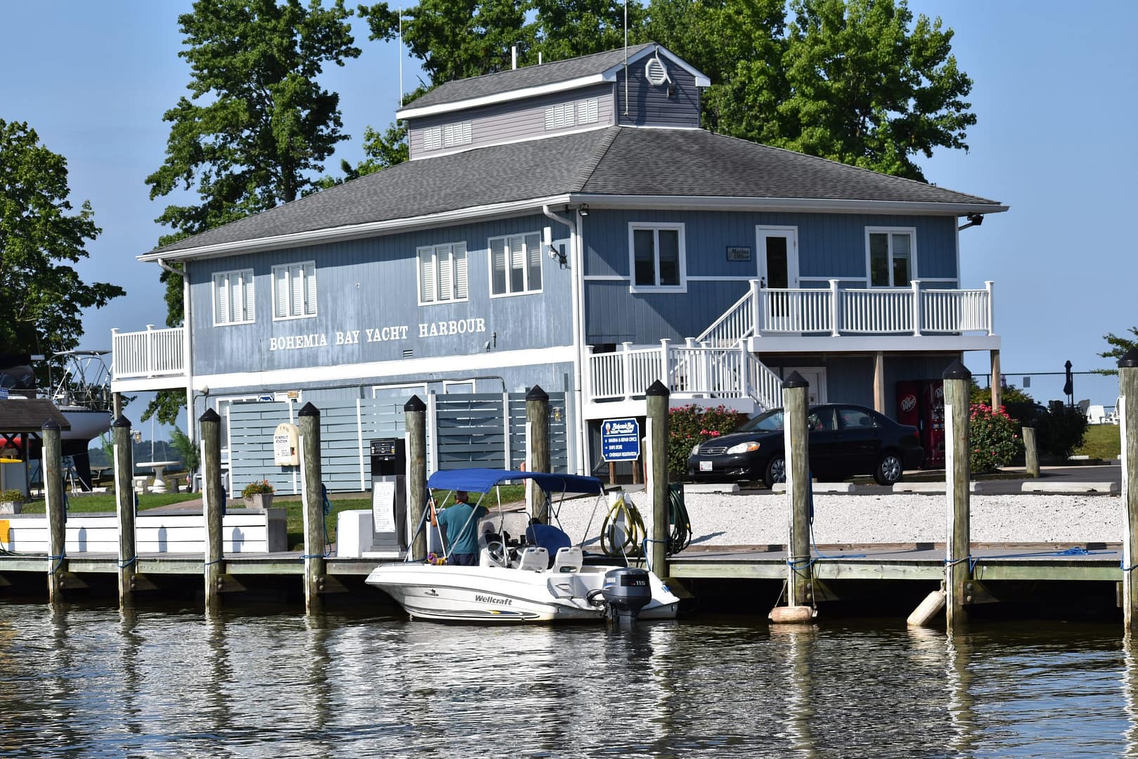Bohemia Bay Yacht Harbour store and fuel dock