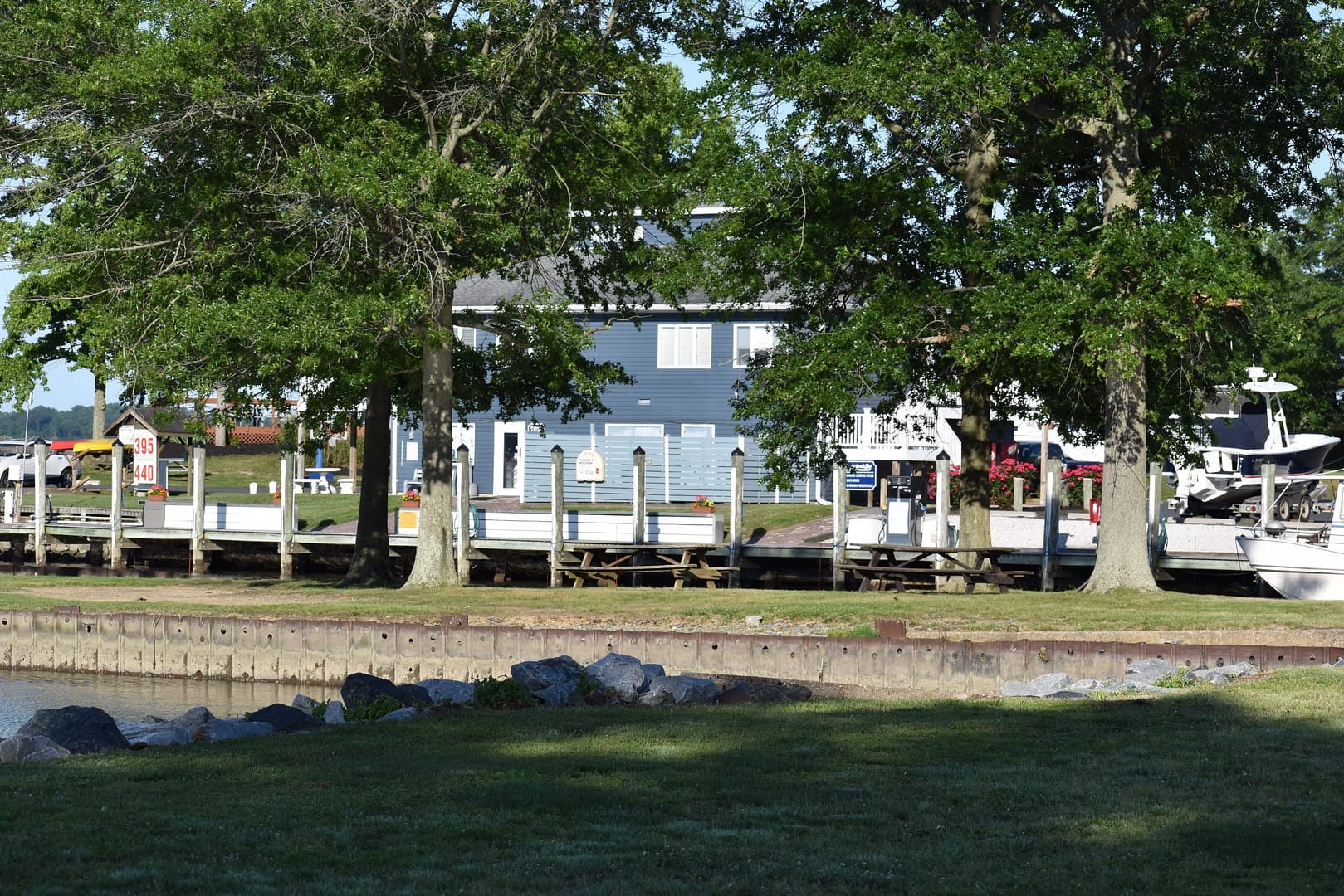 BBYH marina office, store and fuel dock